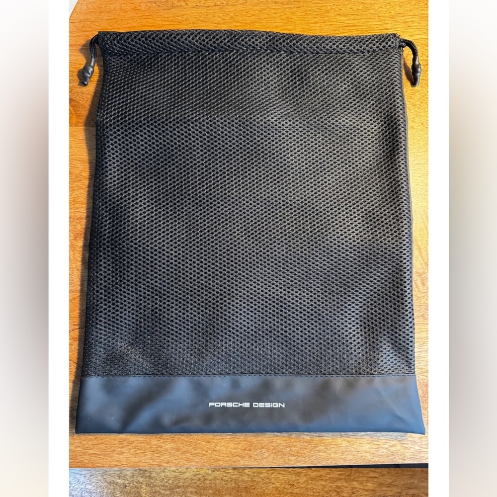 NWT Porsche Design Black Toiletry Bag from Lufthansa Airlines with Mesh Detail